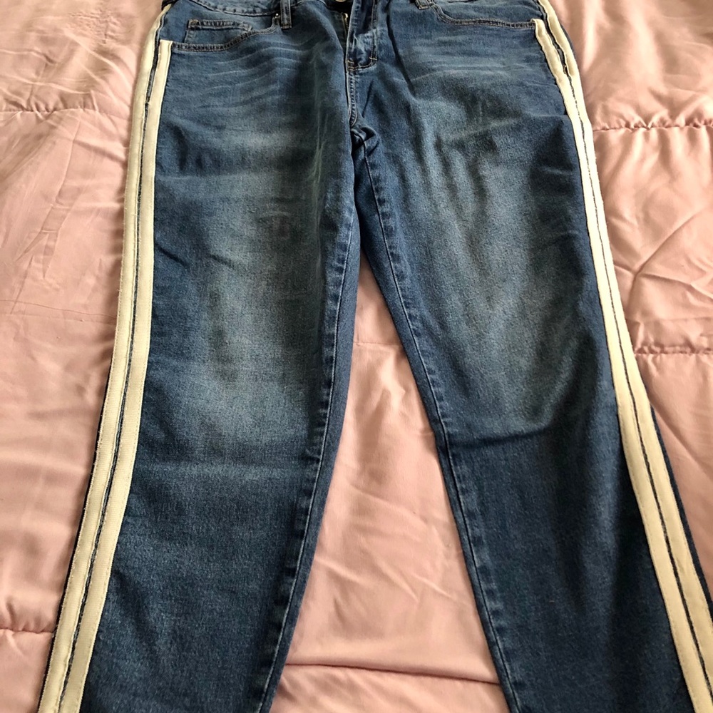 Jeans - Picture 5 of 6